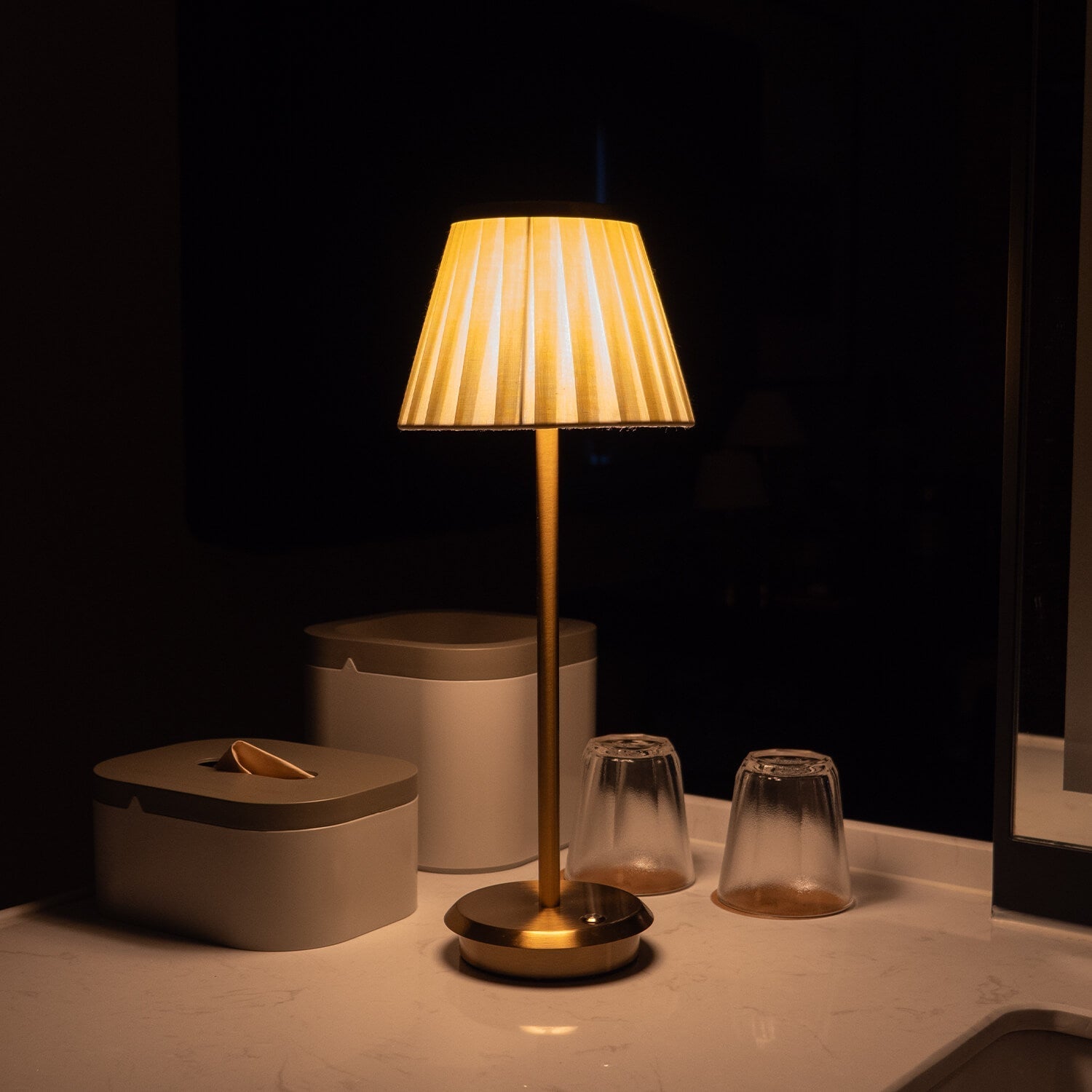 Arin Fabric Table Lamp