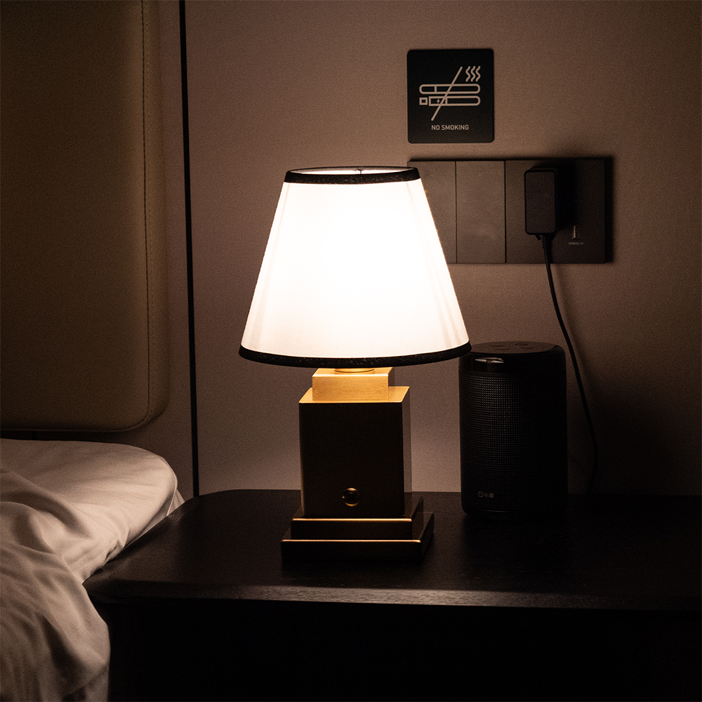 Nira Fabric Table Lamp