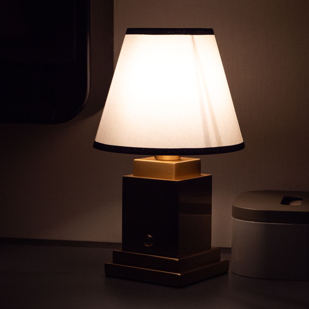 Nira Fabric Table Lamp