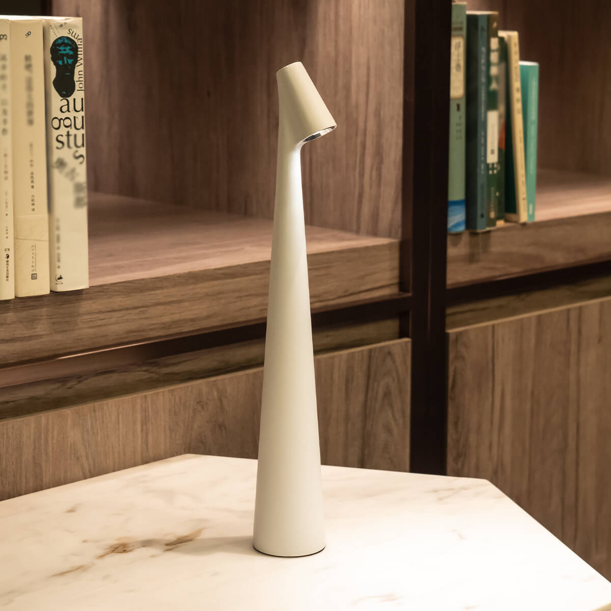 Vetra Portable Table Lamp