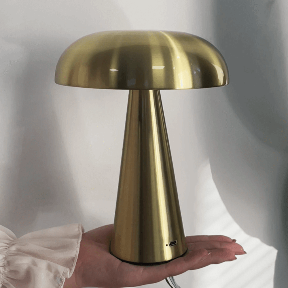 Lumo Table Lamp