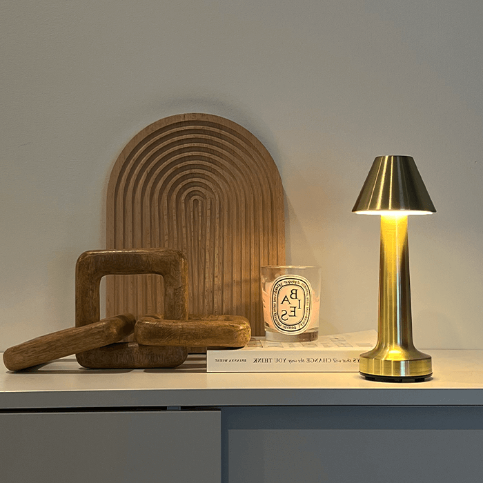 Solvi Table Lamp