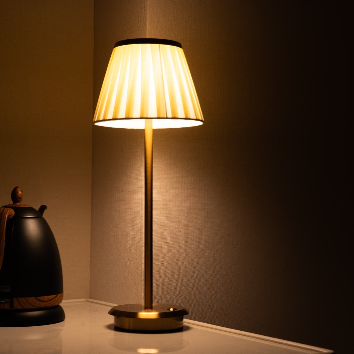 Arin Fabric Table Lamp