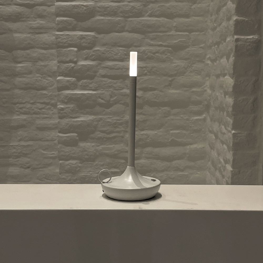 Vetra Wick Lamp